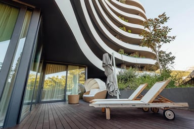 Zeitgenössische 1bdr Wohnung Royal Gardens, Budva, Königliche Gärten