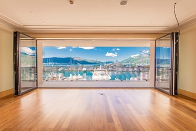 Zeitgenössische 2-Zimmer-Wohnung Baia, Tivat, Porto Montenegro
