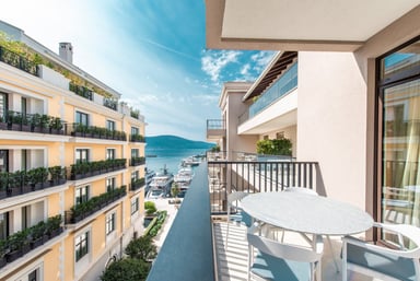 Aqua Gebäude 1bdr Wohnung, Tivat, Porto Montenegro