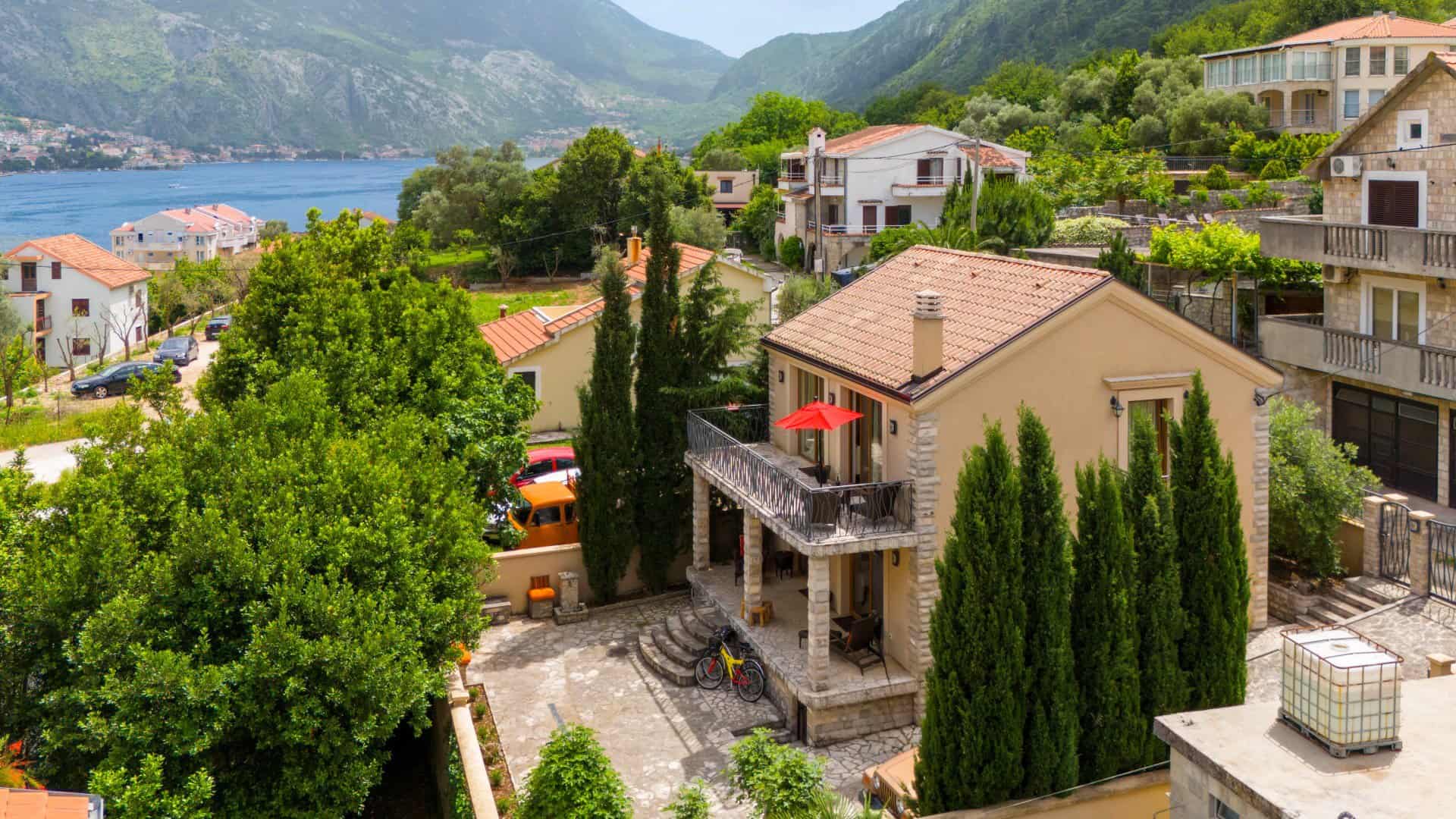 Aile Evi Prcanj, Kotor, Prcanj