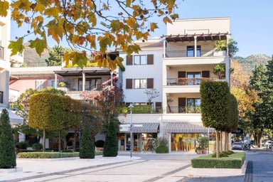 Zeta 1bdr Wohnung, Tivat, Porto Montenegro