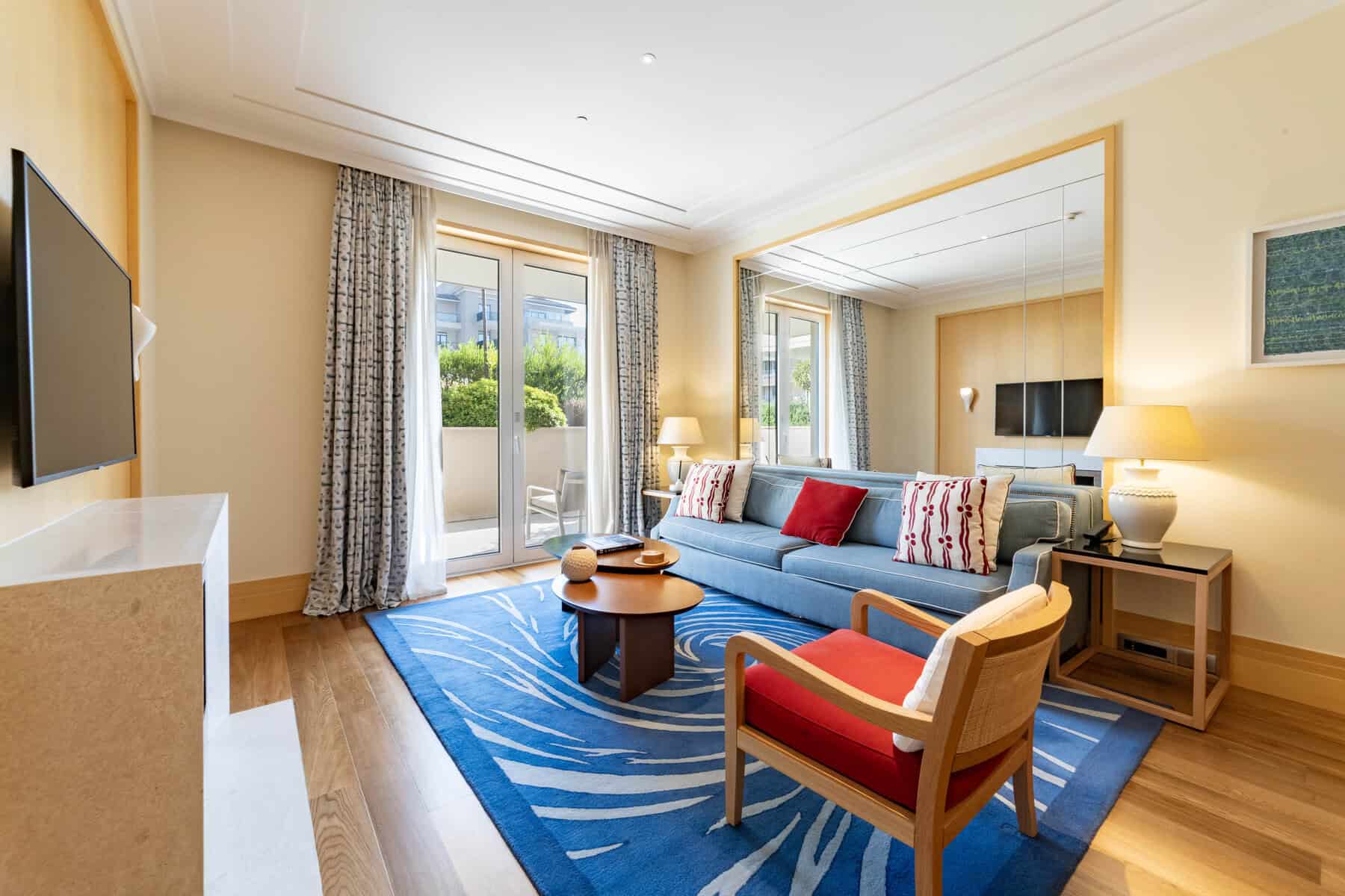 Baia 1bdr Havuz Kenarı Daire, Tivat, Porto Montenegro