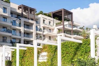 Baia 1bdr Apartment am Pool, Tivat, Porto Montenegro