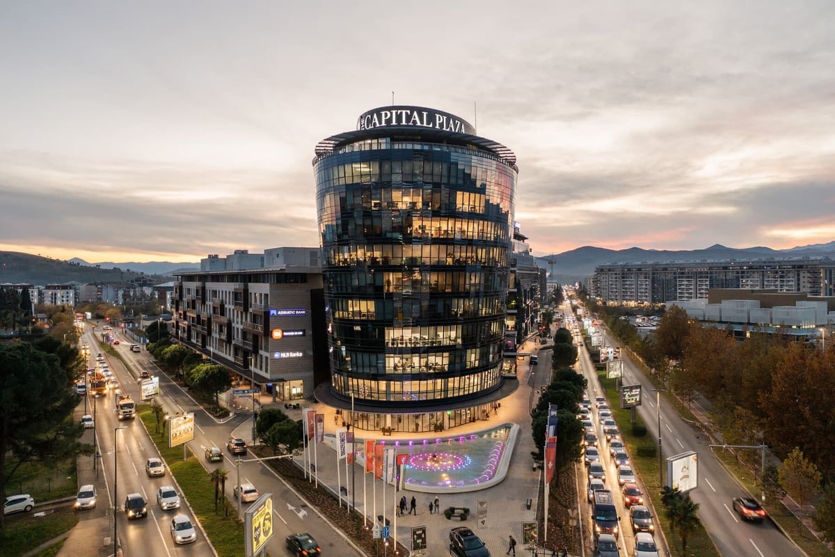 Апартаменты Capital Plaza с двумя спальнями, Подгорица, Столичная площадь
