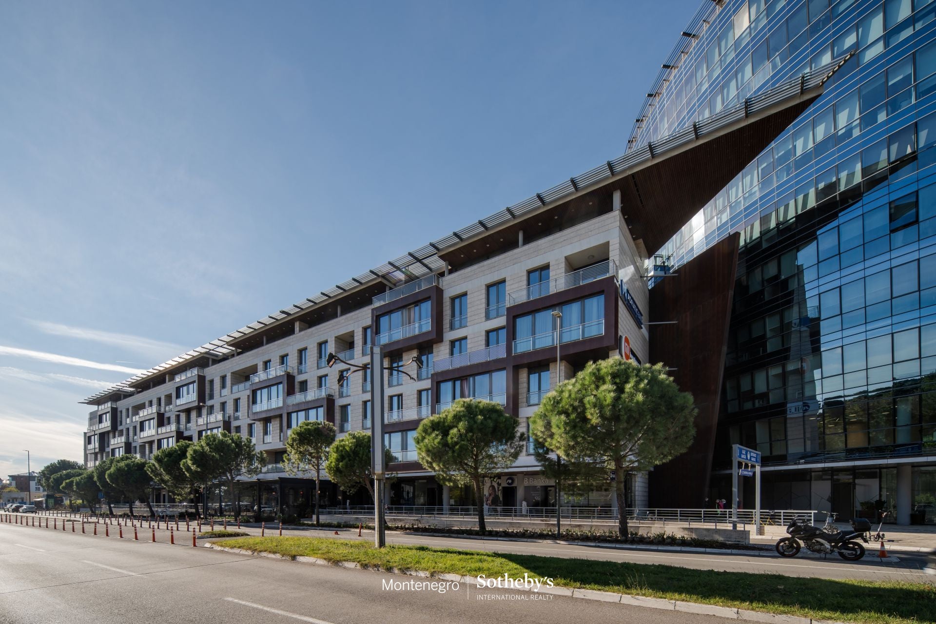 Capital Plaza Меблированная квартира с двумя спальнями в аренду, Подгорица, Столичная площадь