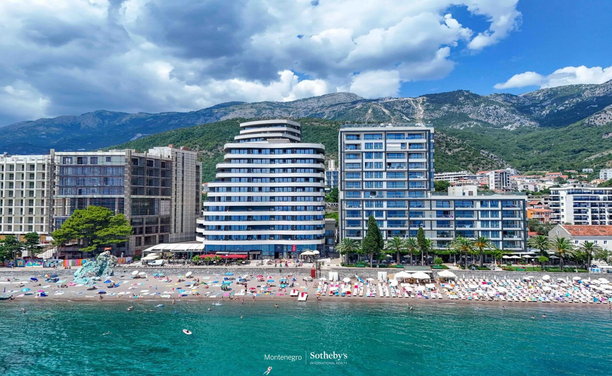 Deniz Kenarında Bir Yatak Odalı Daire, Budva, Becici