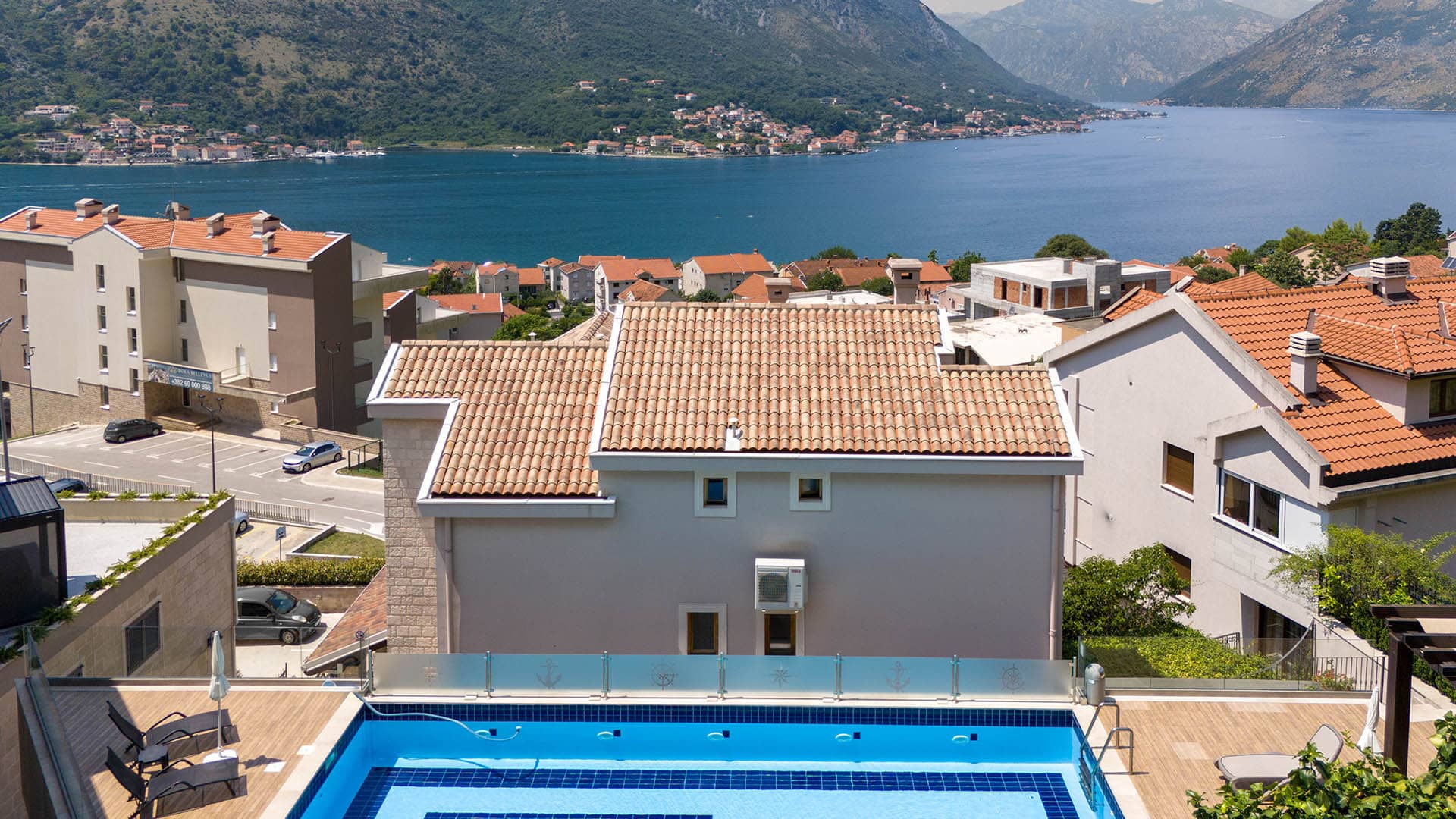 Villa Nautilus, Kotor, Dobrota — photo 1 of 34