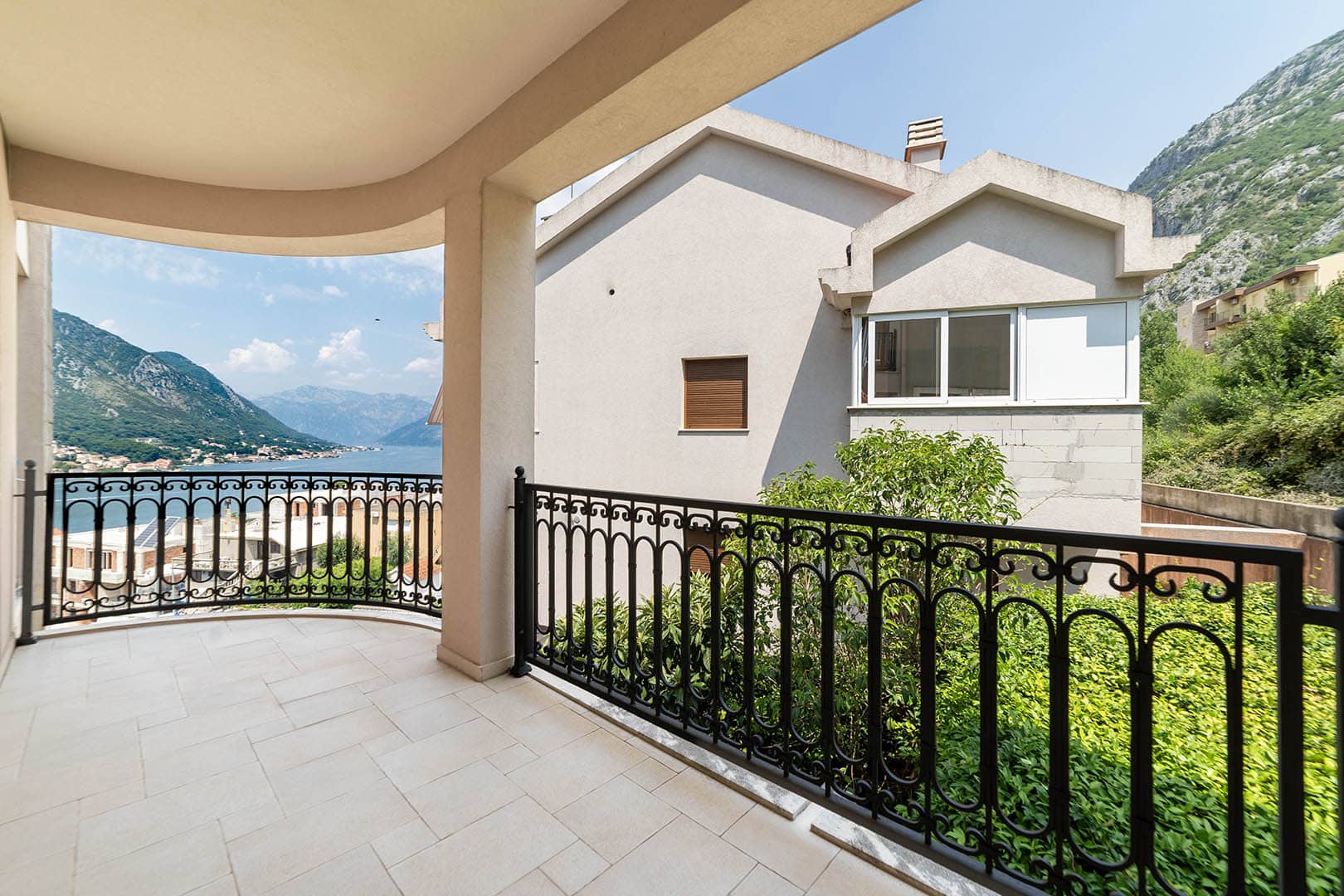 Villa Nautilus, Kotor, Dobrota — photo 29 of 34