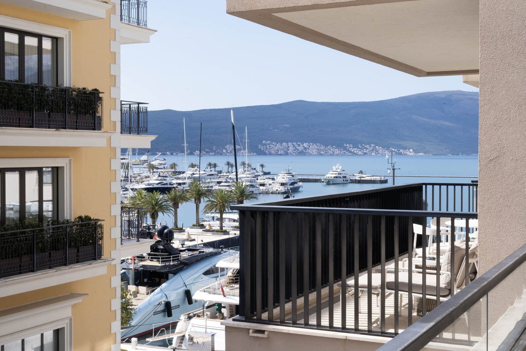 Namješten stan s jednom spavaćom sobom u zgradi Aqua, Tivat, Porto Montenegro — fotografija 2 od 13