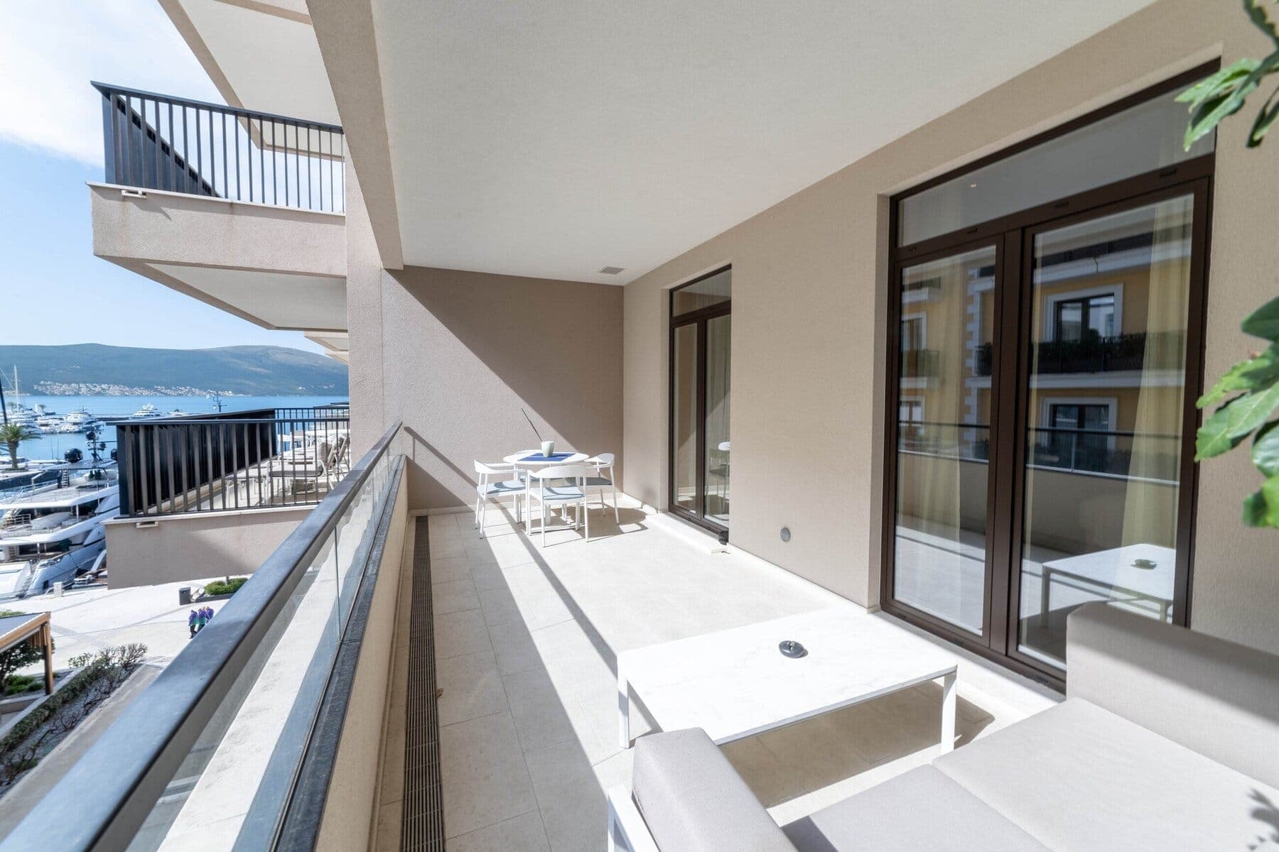 Namješten stan s jednom spavaćom sobom u zgradi Aqua, Tivat, Porto Montenegro — fotografija 3 od 13