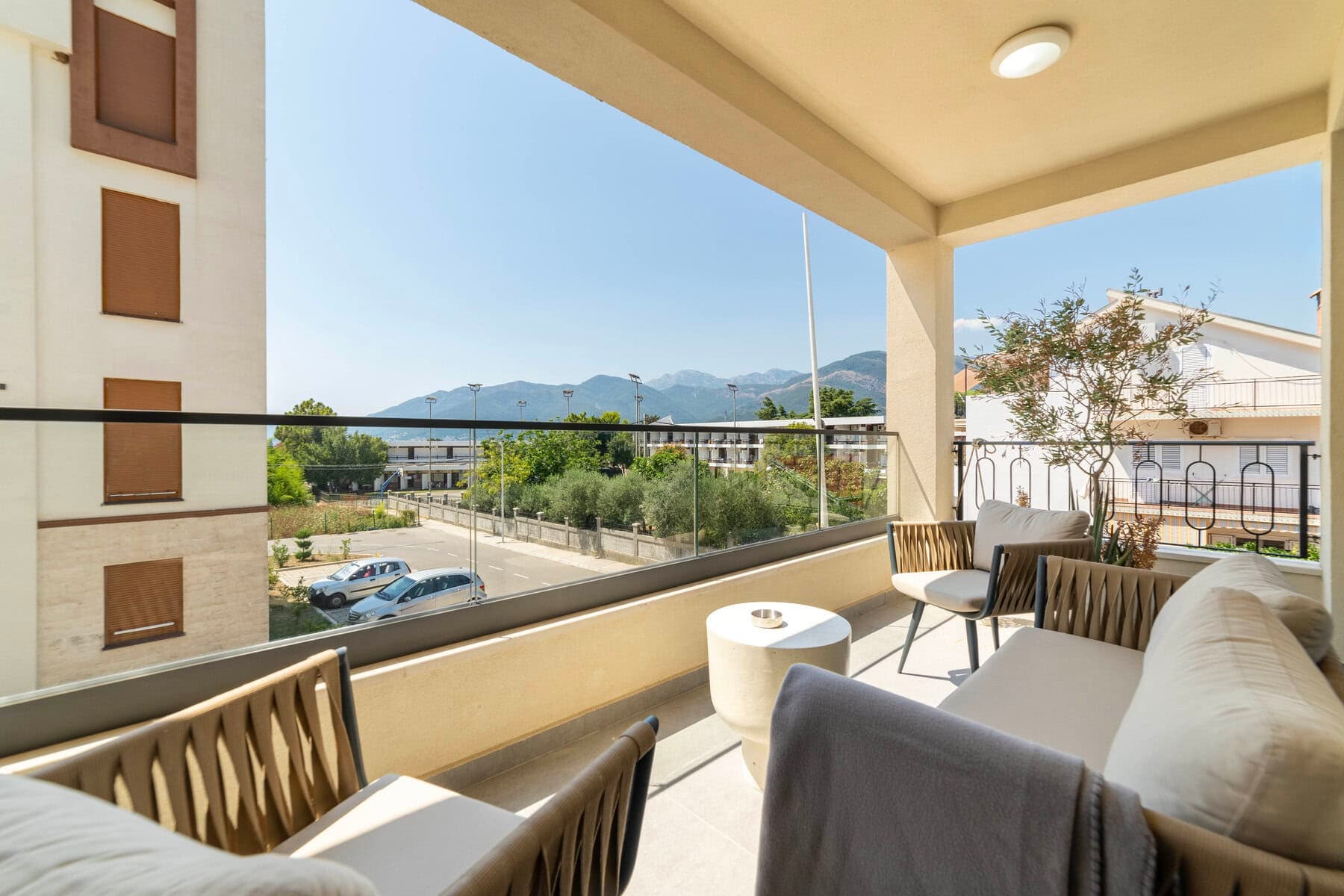 Kiralık Modern 3bdr Daire, Tivat, Donja Lastva — 17 fotoğraftan 14.