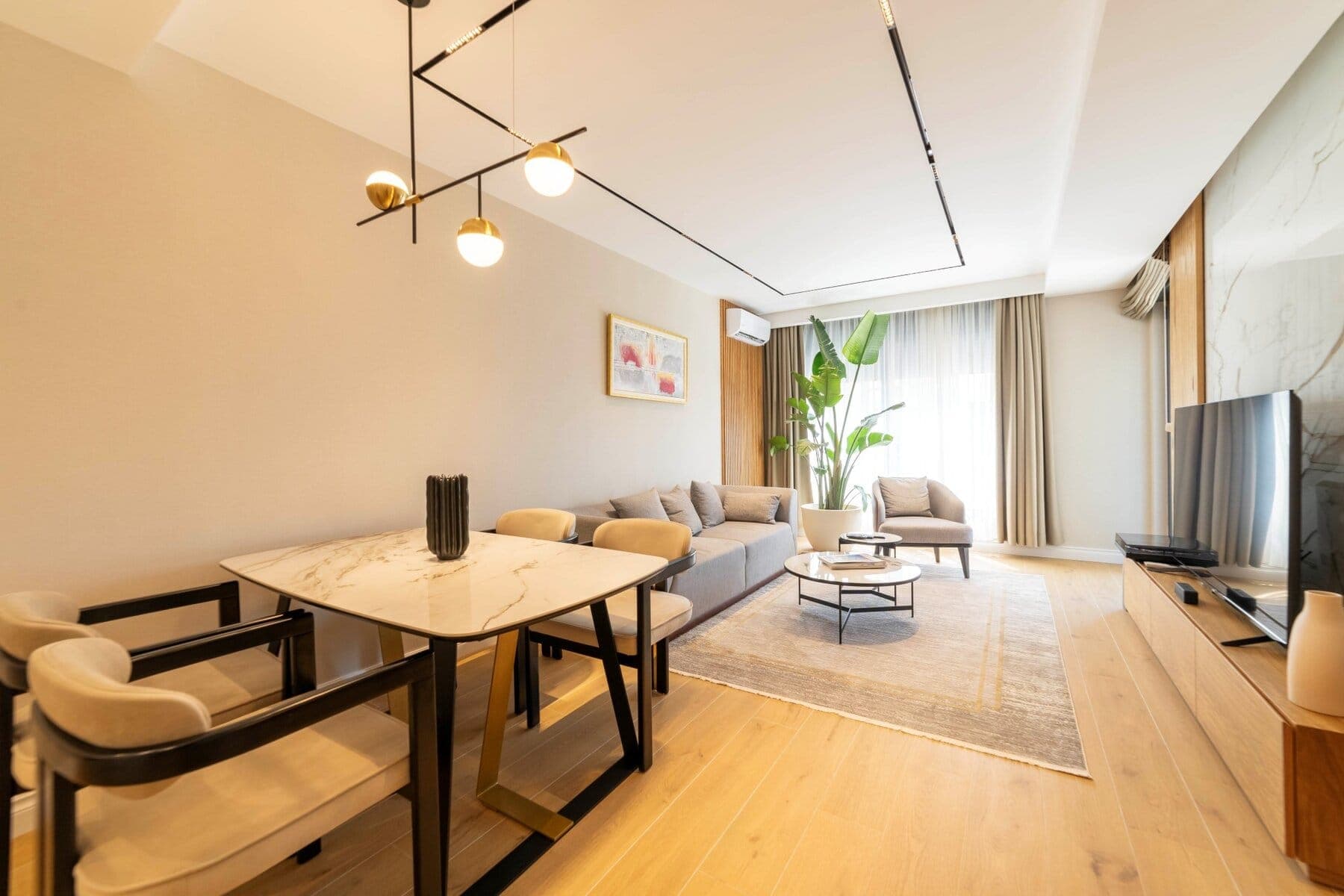 Kiralık Modern 3bdr Daire, Tivat, Donja Lastva — 17 fotoğraftan 4.