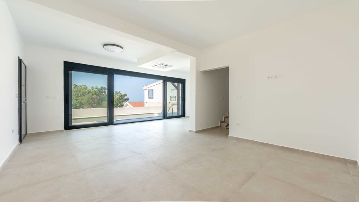 Tudorovici Three-bedroom villa with swimming pool, Budva, Tudorovici — photo 6 of 17