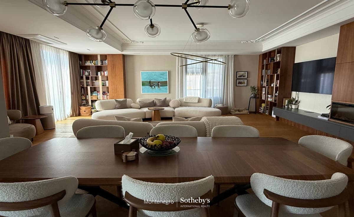 Luxury Three-bedroom Apartment Oaza building, Podgorica, Sheikh Zayed Street — photo 4 of 12