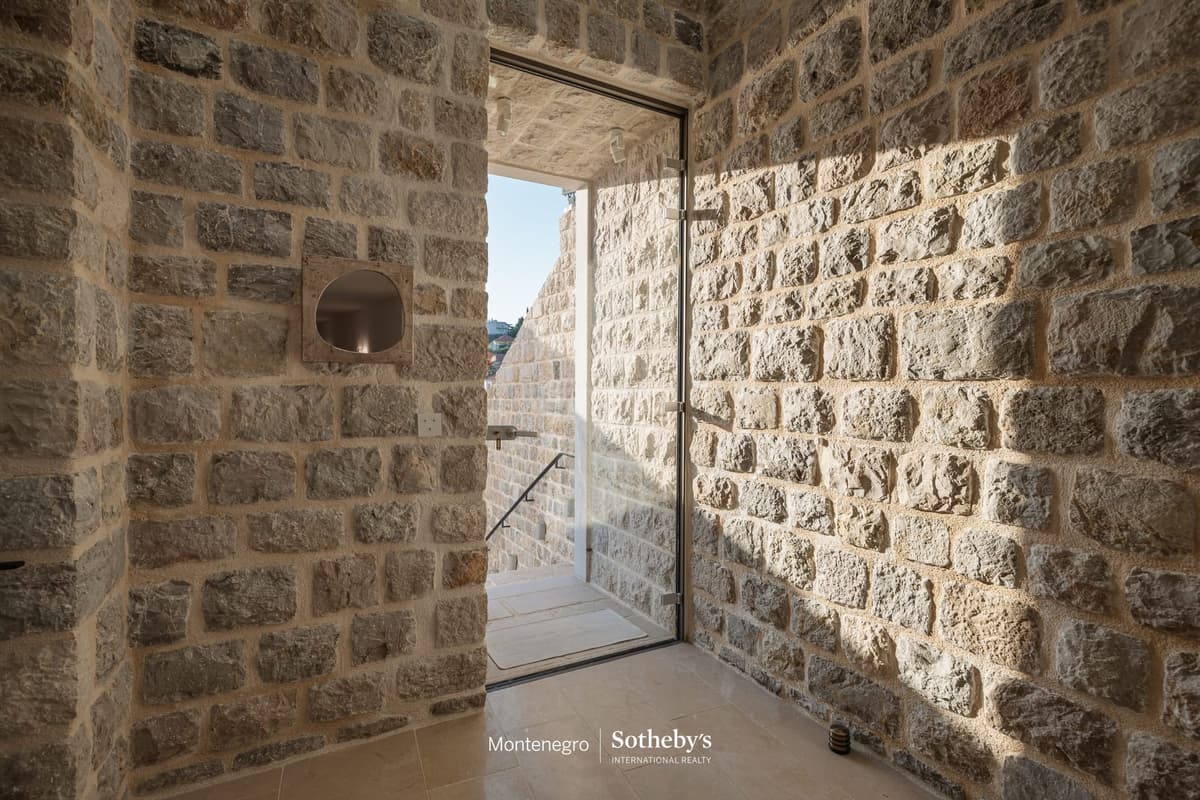 Signature Historical Stone Villa, هرسك نوفي، المدينة القديمة — صورة 28 من 36