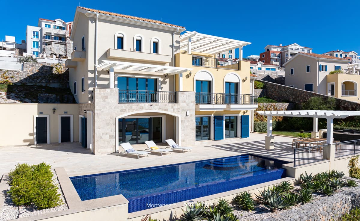 فيلا فاخرة بأربع غرف نوم في Marina Village, تيفات، خليج لوستيكا — صورة 33 من 34