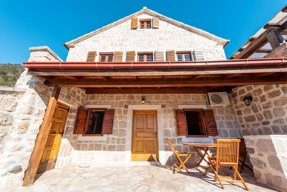 Perast İki Yatak Odalı Daire, Kotor, Perast — 19 fotoğraftan 3.
