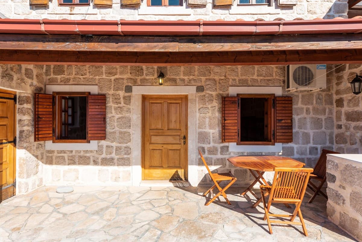 Perast İki Yatak Odalı Daire, Kotor, Perast — 19 fotoğraftan 4.