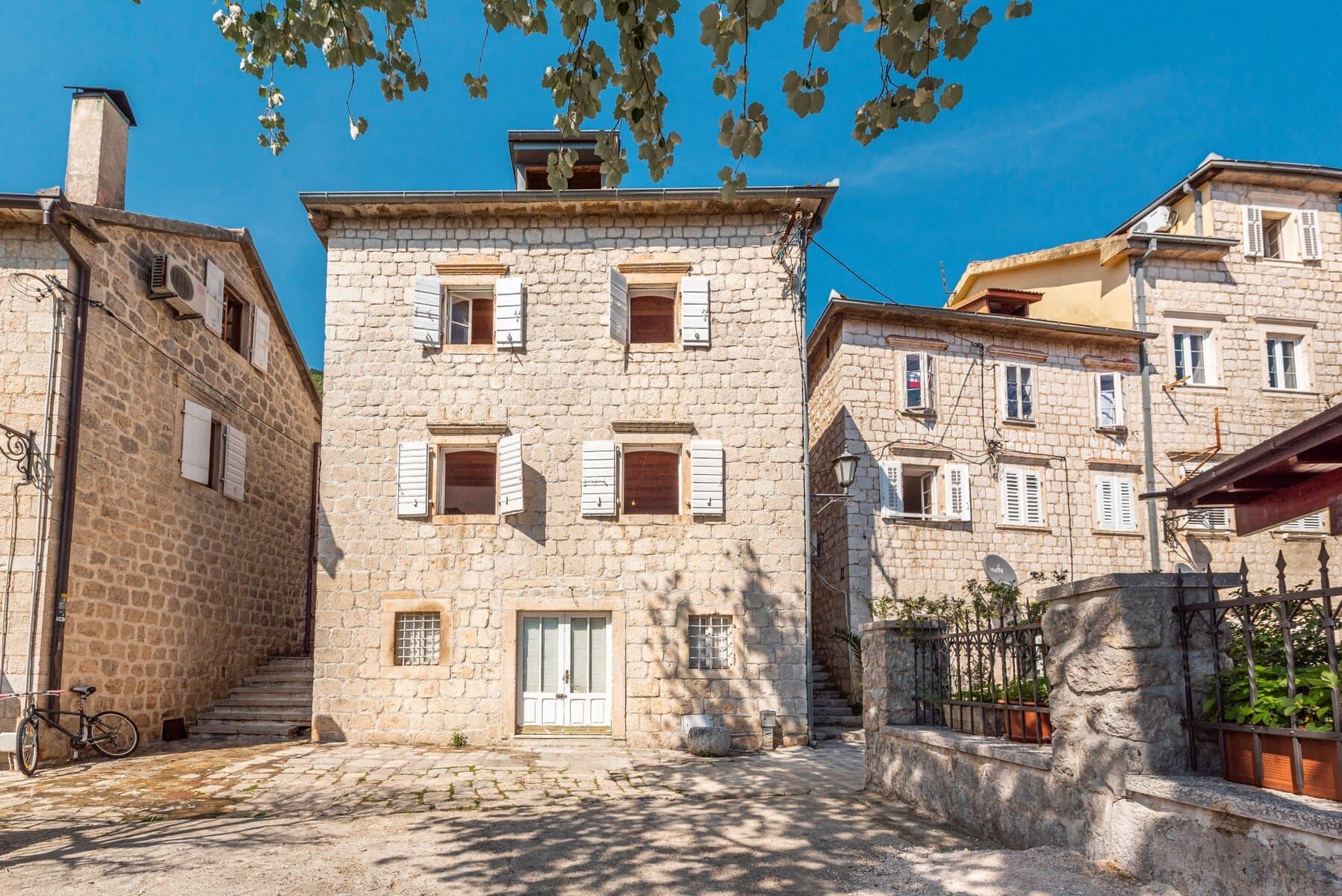 Otantik Denize Sıfır Taş Ev Perast, Kotor, Perast — 34 fotoğraftan 3.