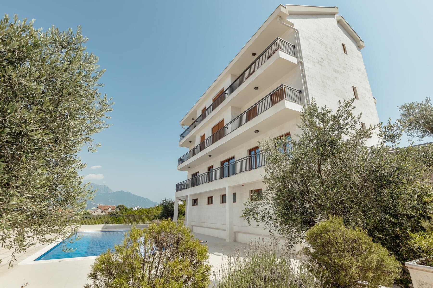 Stan sa 3 spavaće sobe u Đuraševićima, Tivat, Djurasevici