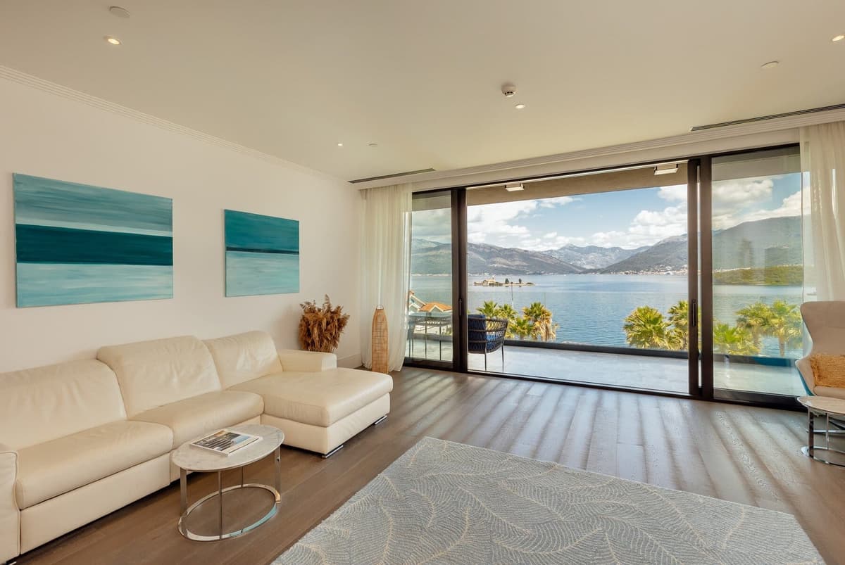 Nikki Beach 2bdr Deniz Manzaralı Daire, Tivat, Nikki Plajı — 17 fotoğraftan 2.