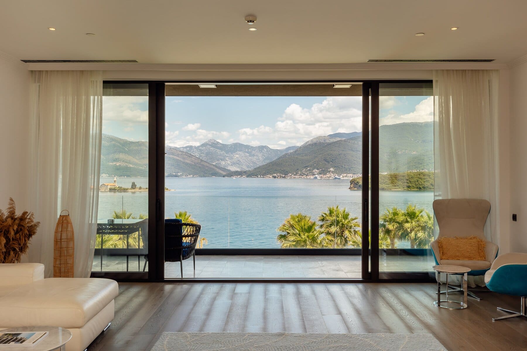 Nikki Beach 2bdr Deniz Manzaralı Daire, Tivat, Nikki Plajı
