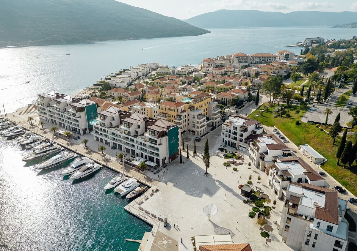 Portonovi Marina Residences 1bdr Daire, Herceg Novi, Portonovi — 15 fotoğraftan 1.