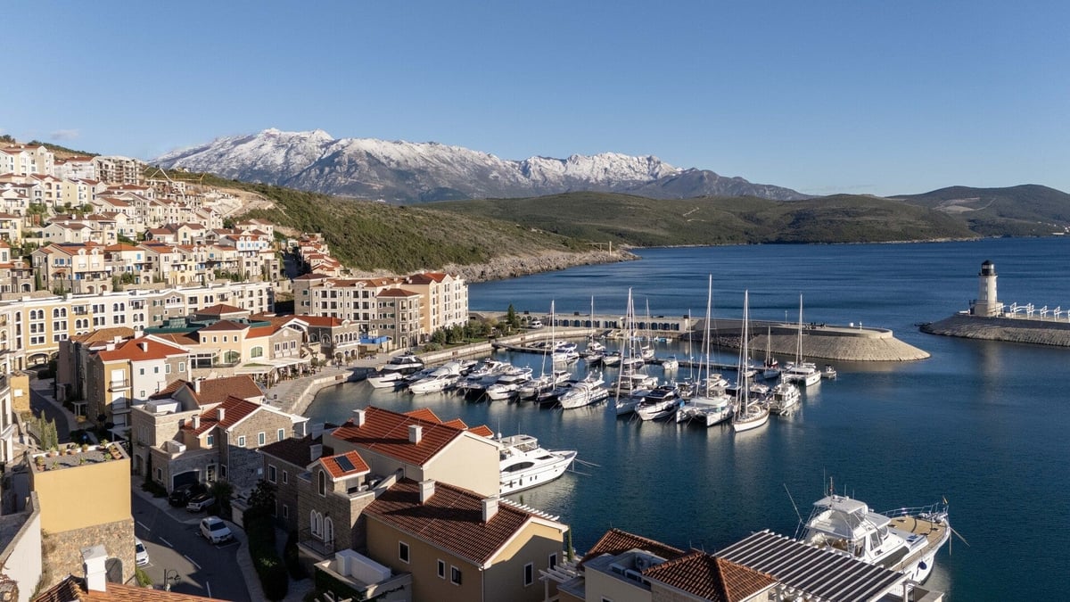 Geräumiges Studio in Marina Village, Lustica Bay, Tivat, Luštica Bay