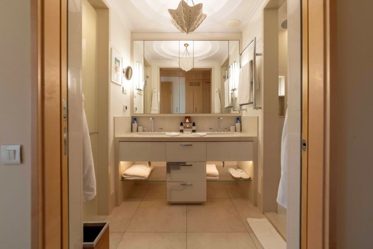 Aqua 2 yatak odalı Waterfront Daire, Tivat, Porto Montenegro — 17 fotoğraftan 13.