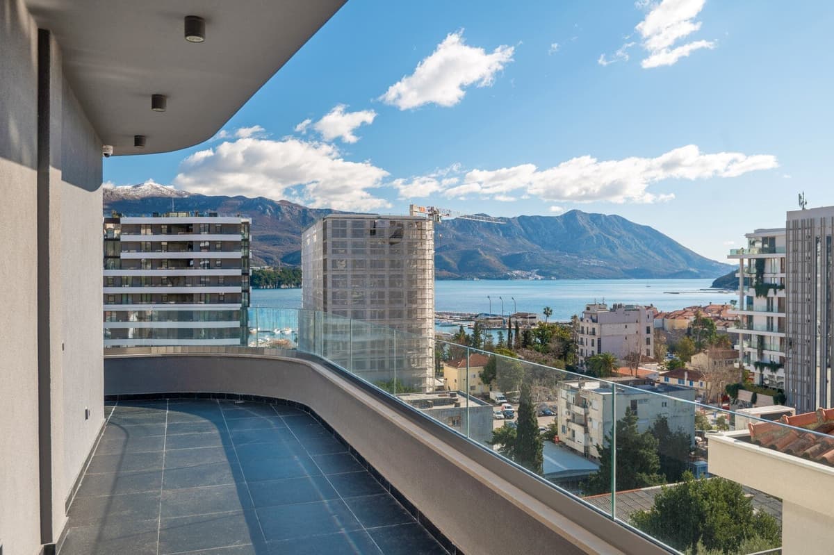 Üç yatak odalı ayrıcalıklı daire, Gospostina, Budva, Gospostina — 29 fotoğraftan 25.