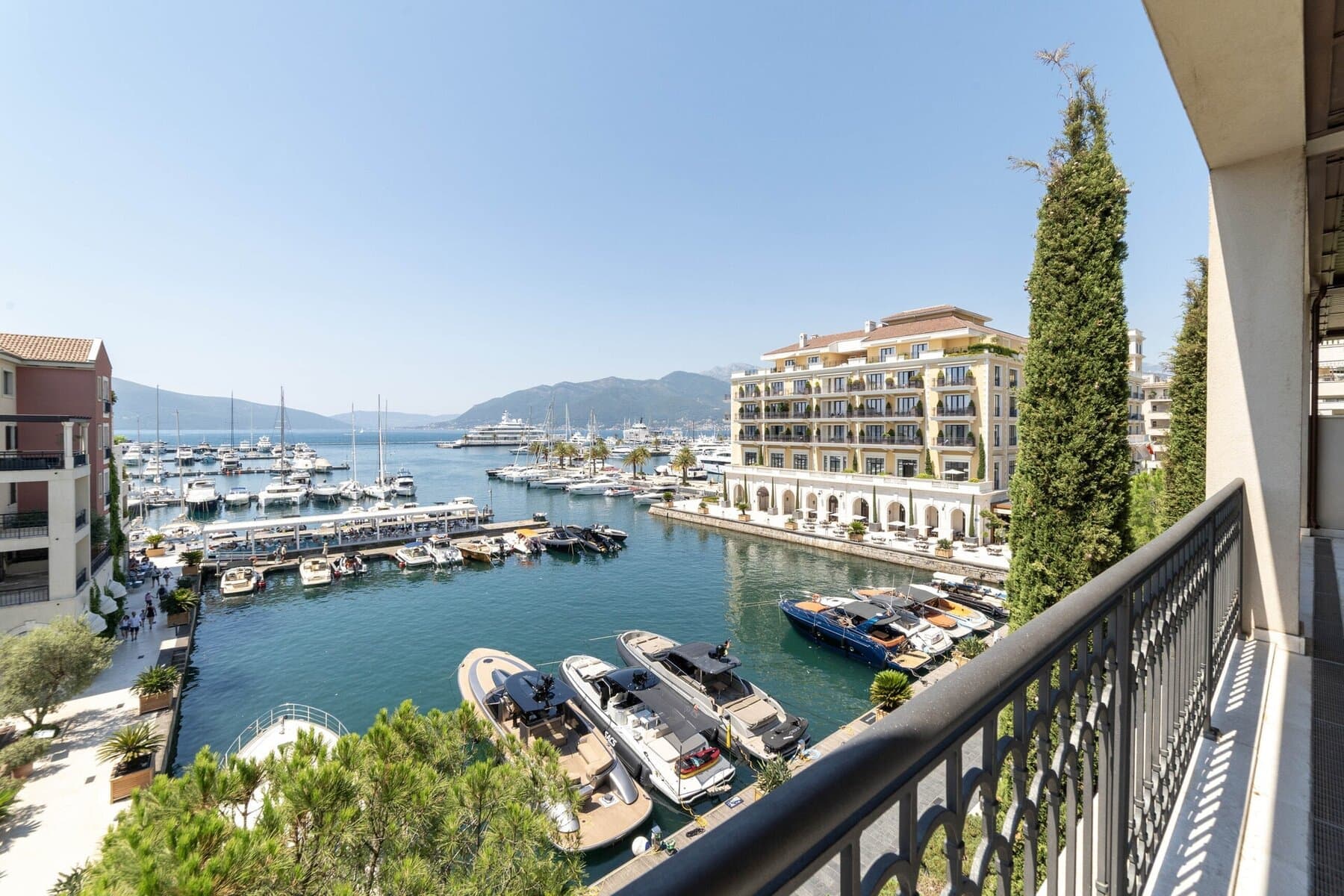 Tara 3bdr Waterfront Daire, Tivat, Porto Montenegro — 23 fotoğraftan 2.