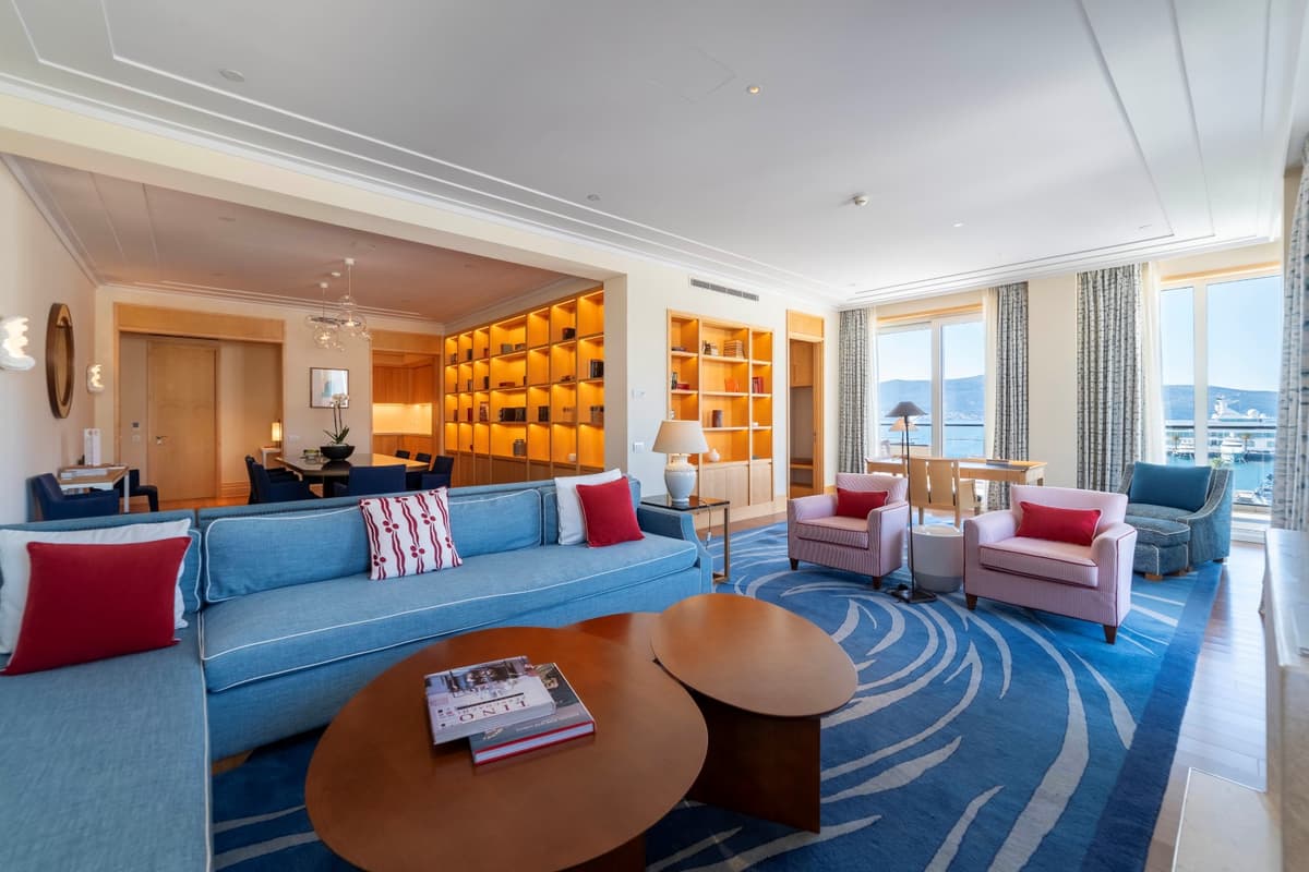 Апартаменты с 3 спальнями Waterfront Aqua, Тиват, Порто Черногория — фото 2 из 20