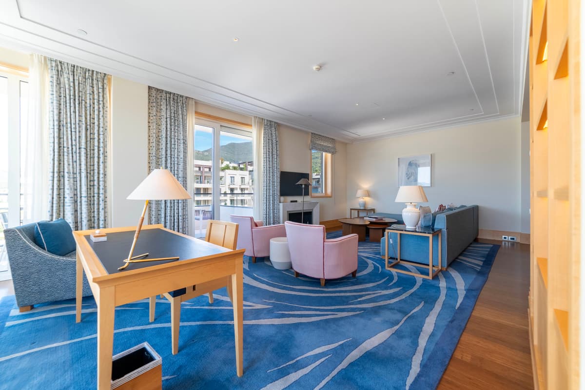 Апартаменты с 3 спальнями Waterfront Aqua, Тиват, Порто Черногория — фото 4 из 20
