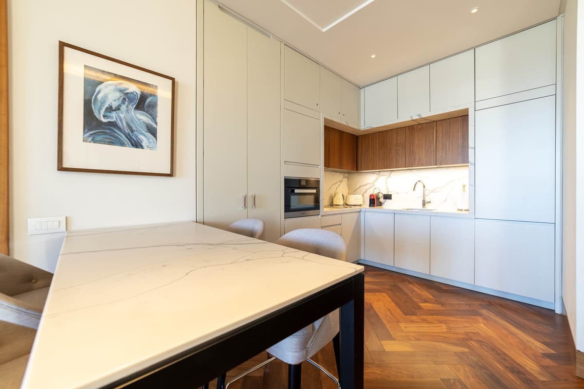Elena Deniz Manzaralı 1bdr Daire, Tivat, Porto Montenegro — 18 fotoğraftan 6.