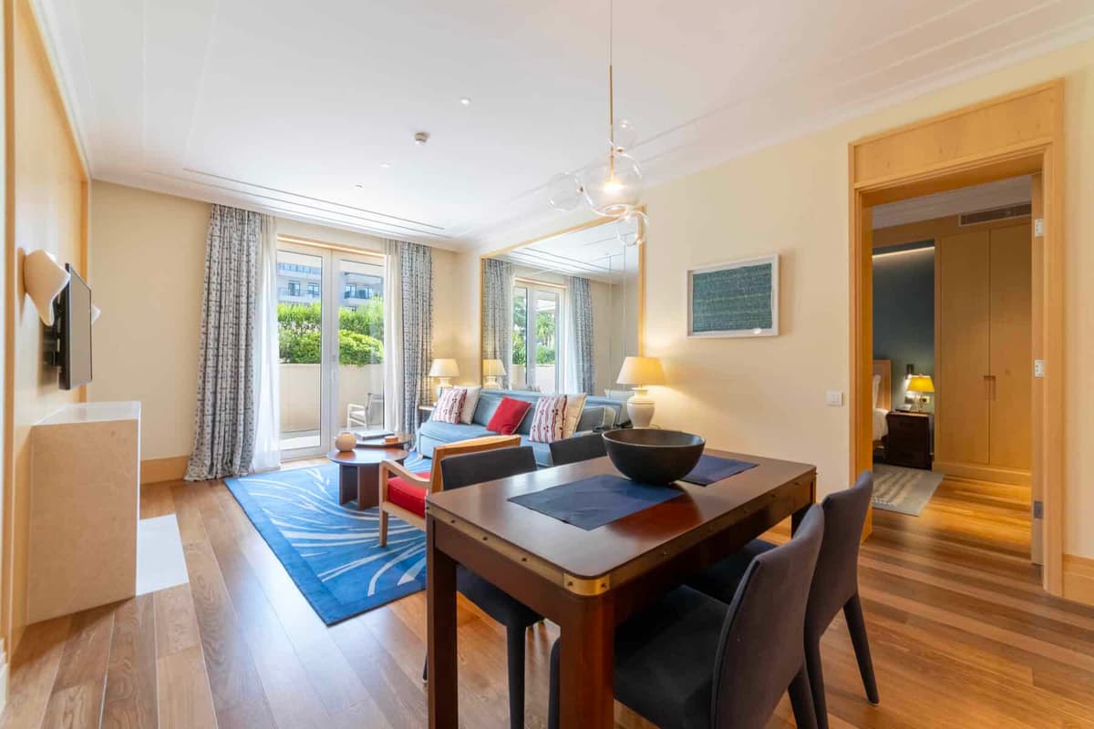 Baia 1bdr Havuz Kenarı Daire, Tivat, Porto Montenegro — 13 fotoğraftan 3.