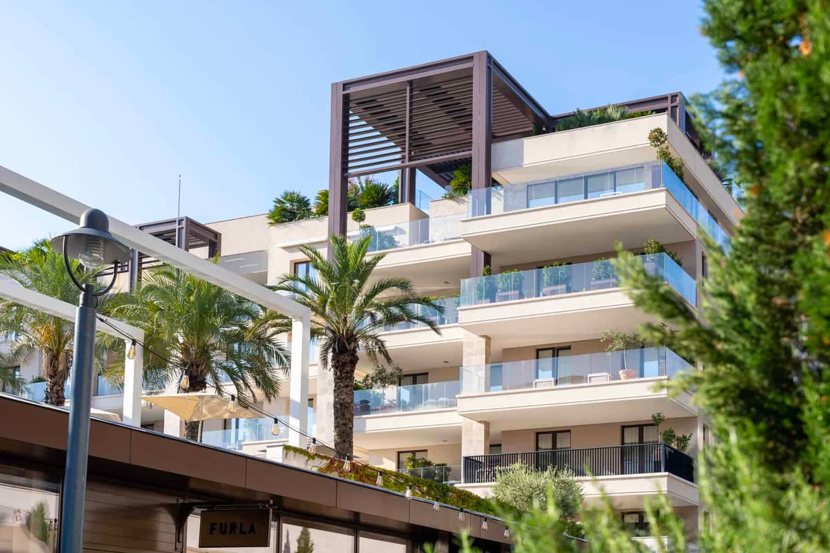 Baia 1bdr Havuz Kenarı Daire, Tivat, Porto Montenegro — 13 fotoğraftan 1.