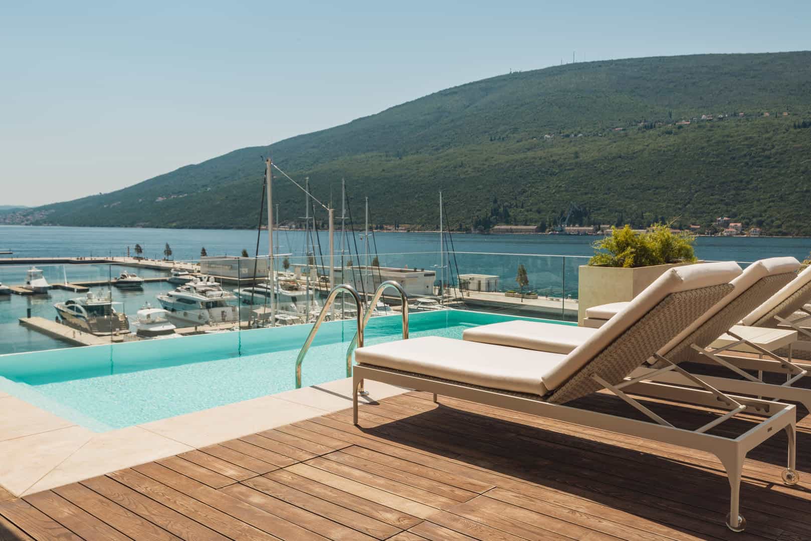Sky Villa с 3 спальнями, Портонови, Герцег-Нови, Портонови — фото 1 из 12