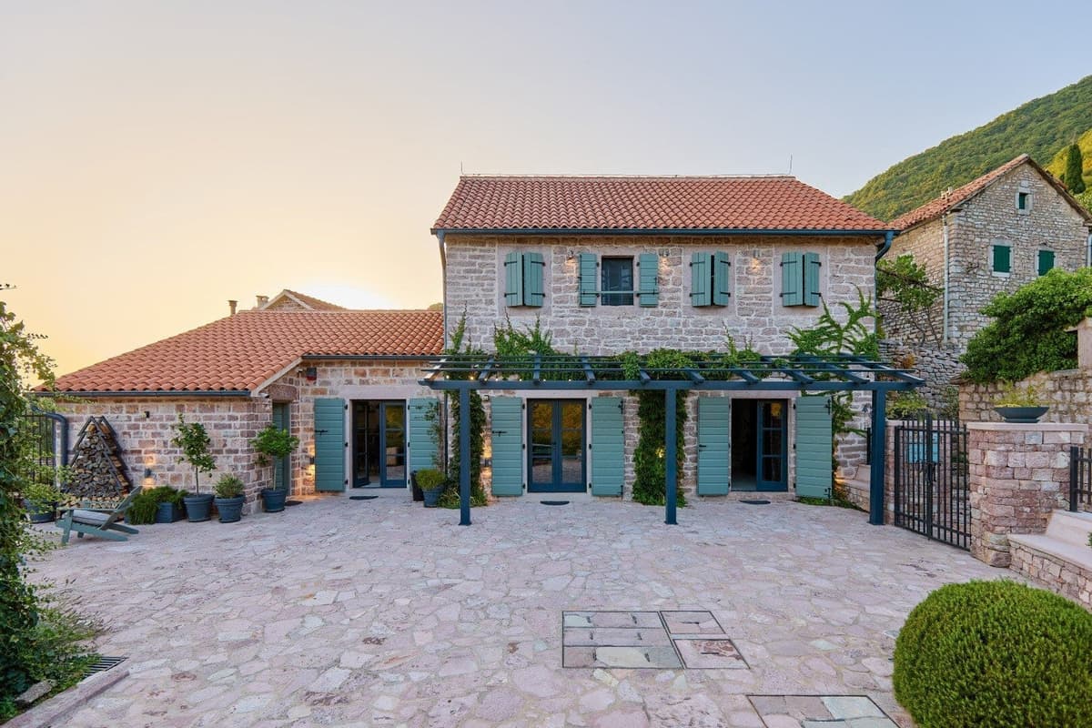 Özel Havuzlu Tarihi Malikane, Tivat, Tivat, Gornja Lastva — 38 fotoğraftan 31.