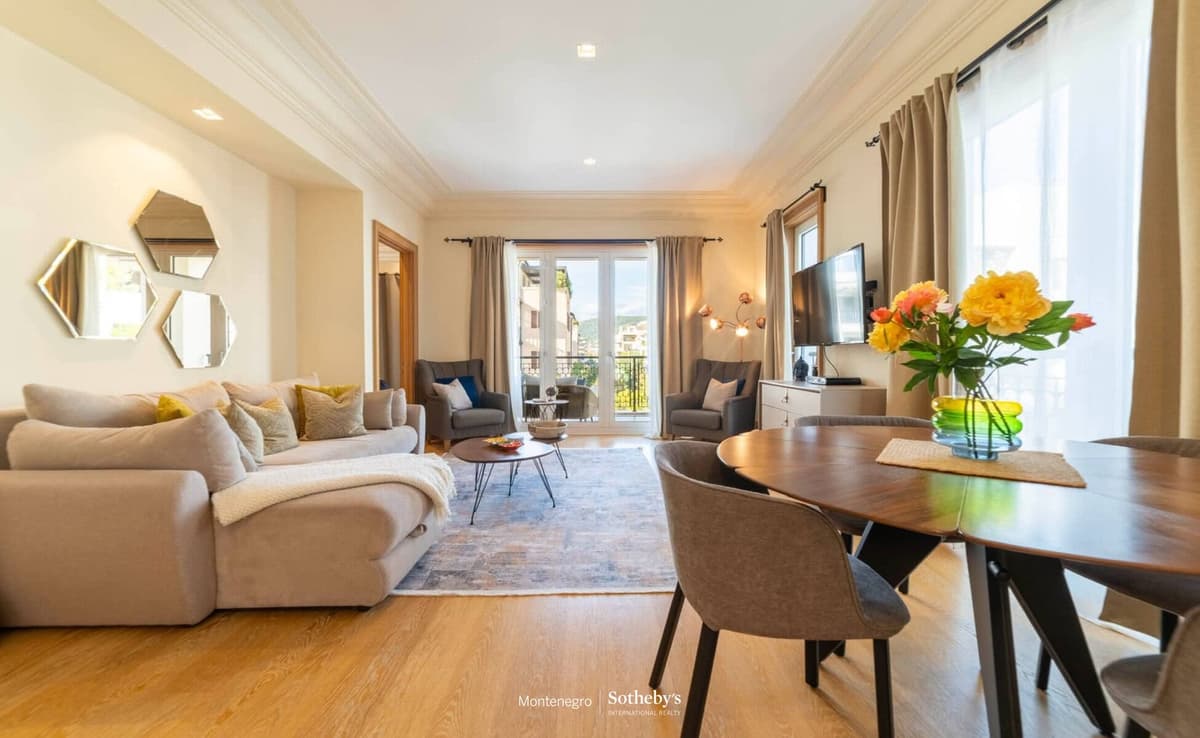 Ksenija binasında kiralık tek yatak odalı daire, Tivat, Porto Montenegro — 19 fotoğraftan 3.
