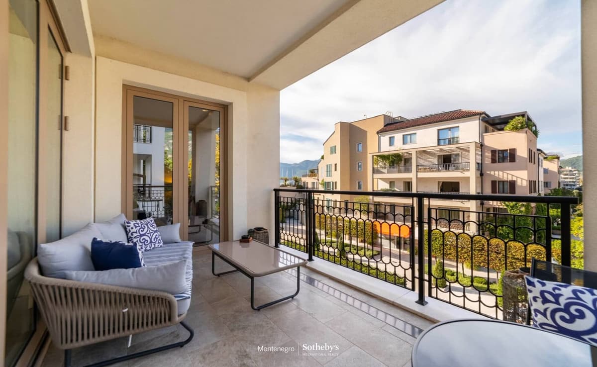 Ksenija binasında kiralık tek yatak odalı daire, Tivat, Porto Montenegro — 19 fotoğraftan 10.