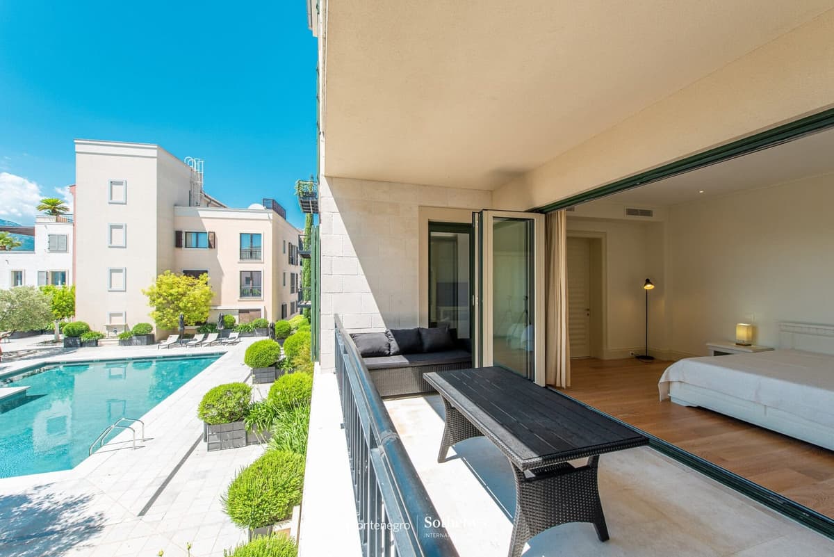 Ozana Two-bedroom Apartment For Rent, Tivat, Porto Montenegro — photo 14 of 17