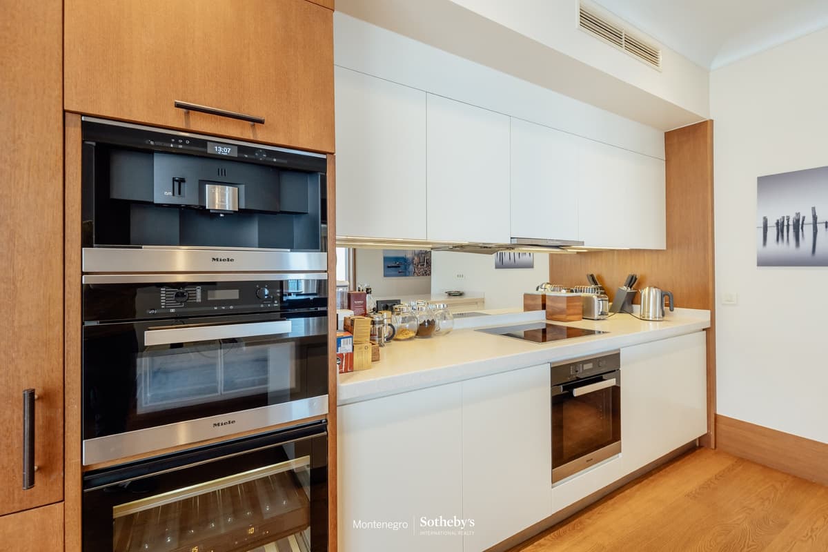 Подпись Regent Penthouse, Тиват, Порто Черногория — фото 8 из 22