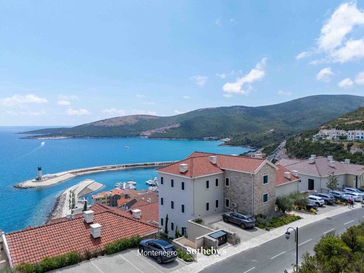 Luxury 1-bdr apartment, Marina Village, Lustica Bay, Tivat, Lustica Bay — photo 18 of 22