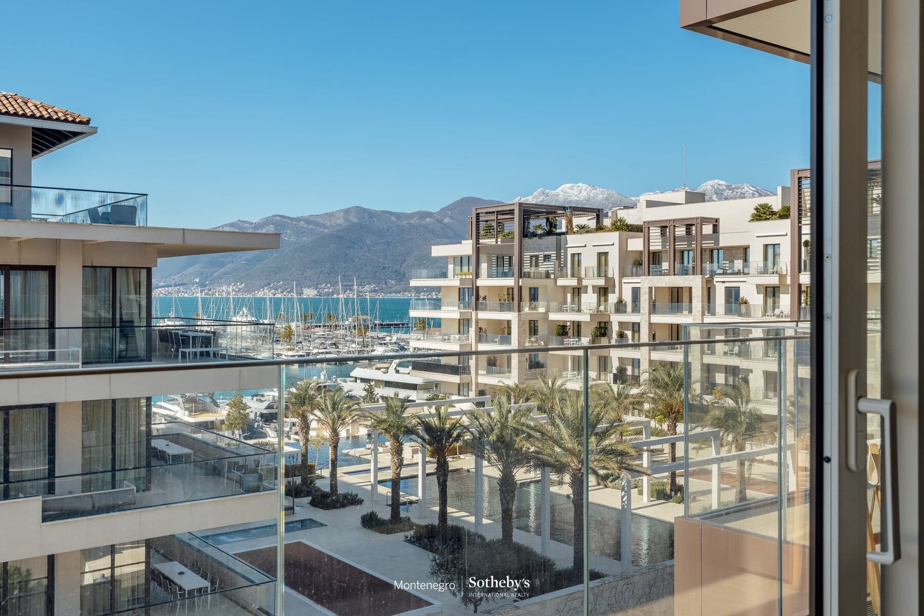 Luxury Two Bedroom Apartment Elena, Tivat, Porto Montenegro — photo 22 of 22