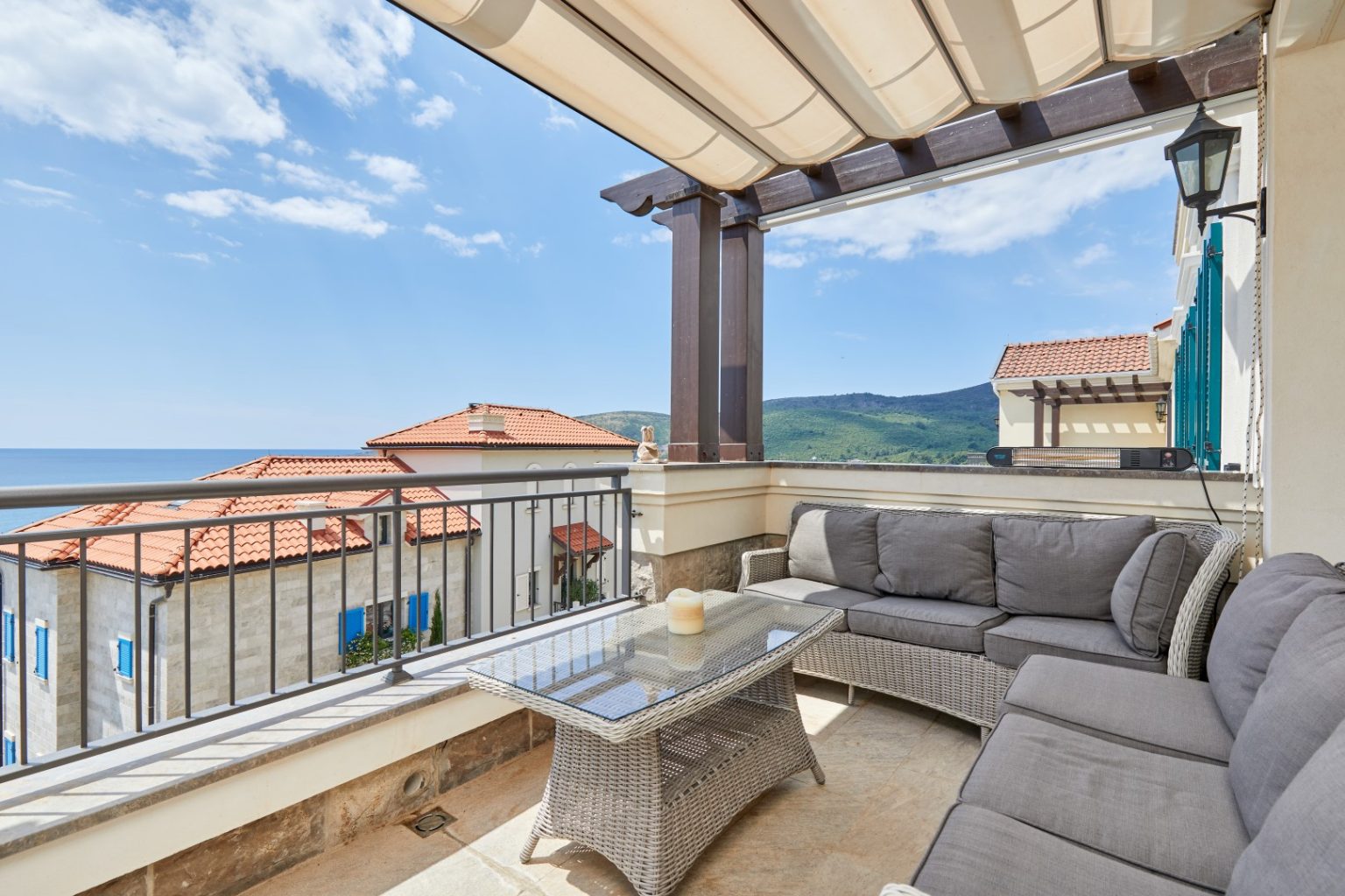 Lavanda Apartment, Lustica Bay