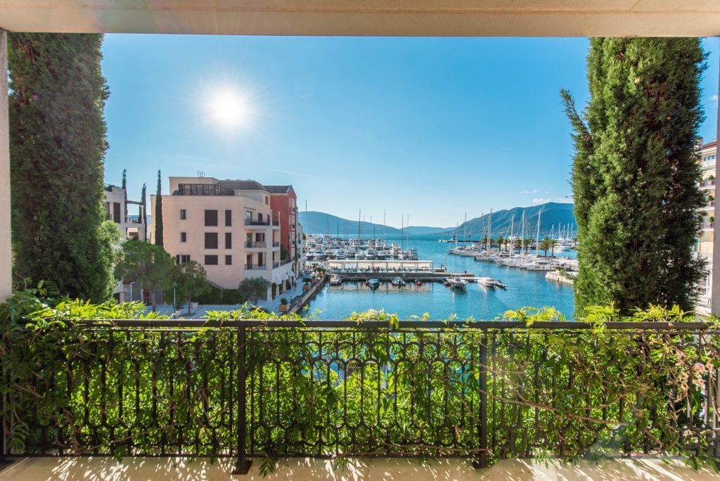 1 Tivat Porto Montenegro – Zwei-Zimmer-Wohnung mit Meerblick in der Tara Residence