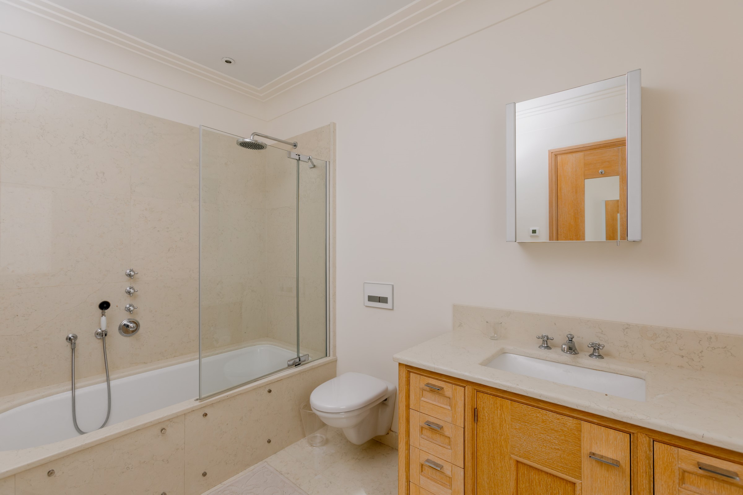Квартира 8 комнат 240 м² Черногория, Черногория