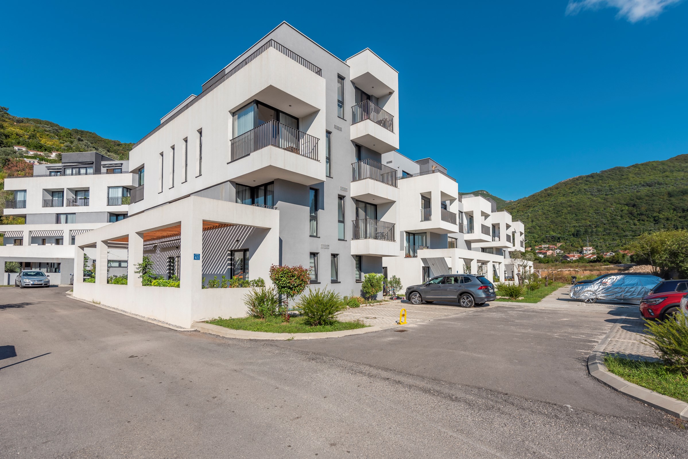 2 bedroom apartment 110 m² Donja Lastva, Montenegro