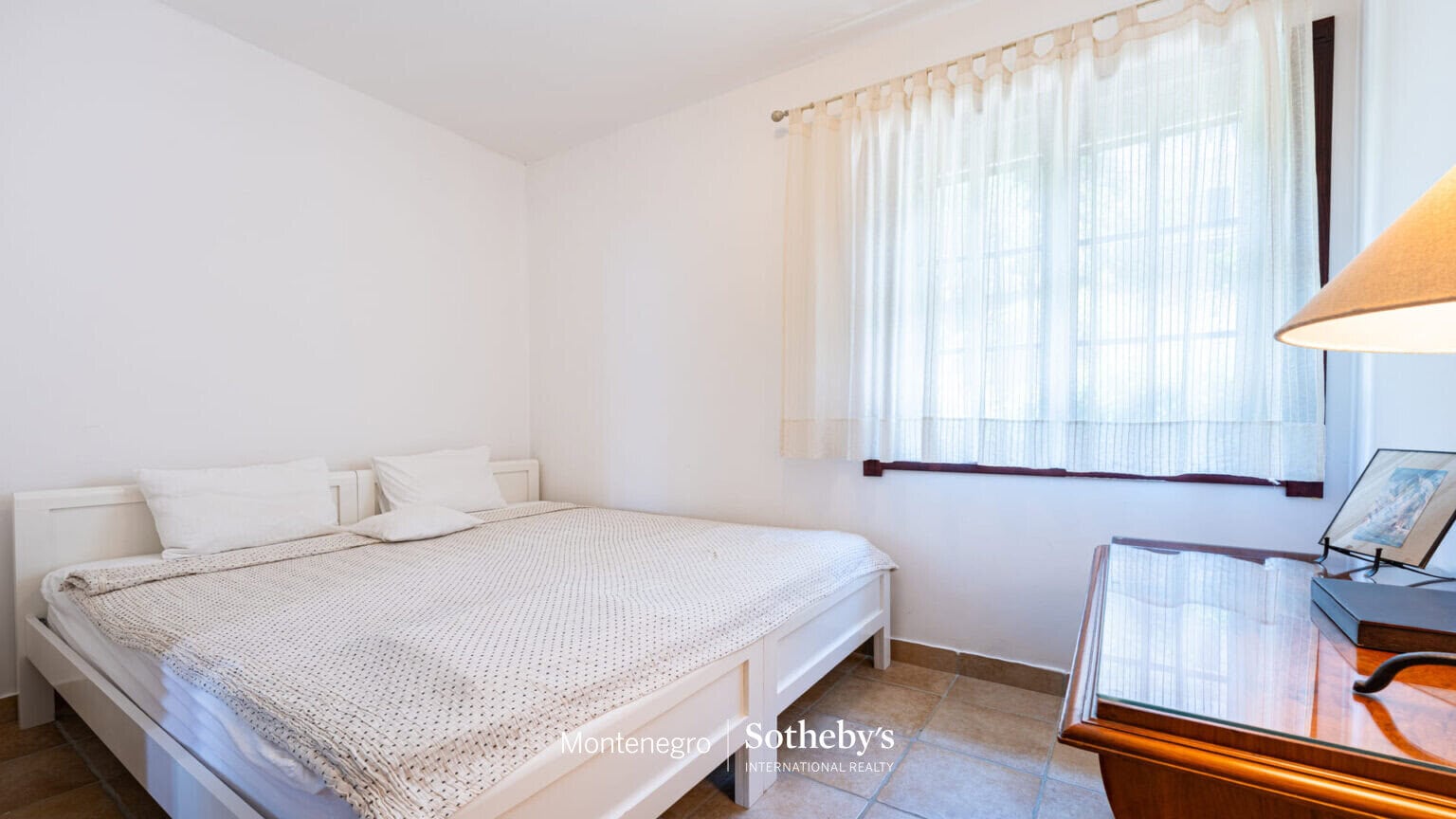 Kostanjica Two Bedroom Apartment