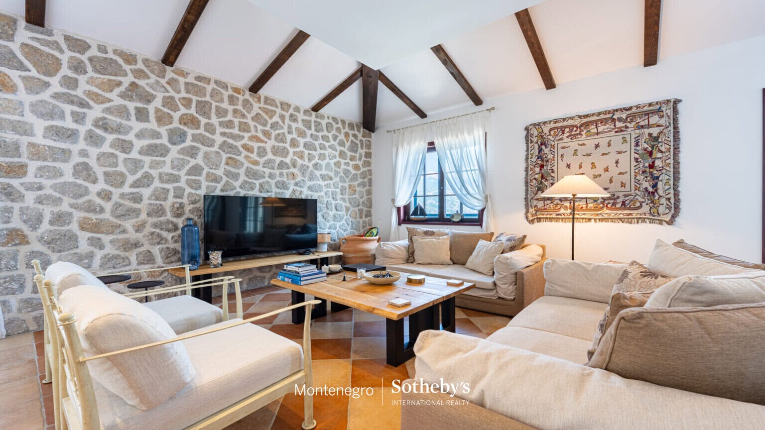 Kostanjica Two Bedroom Apartment